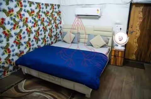 Luxury Farmhouse In Chhatarpur With Pool New Delhi Bagian luar foto